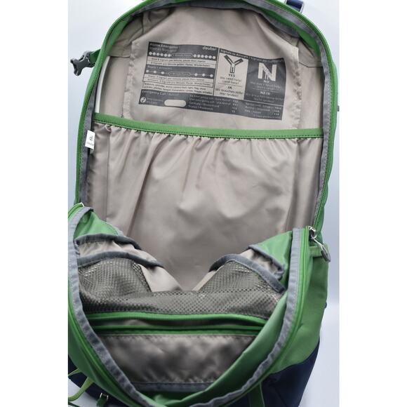 Deuter Trail 24 SL Hiking Backpack GREEN - Picture 5 of 11